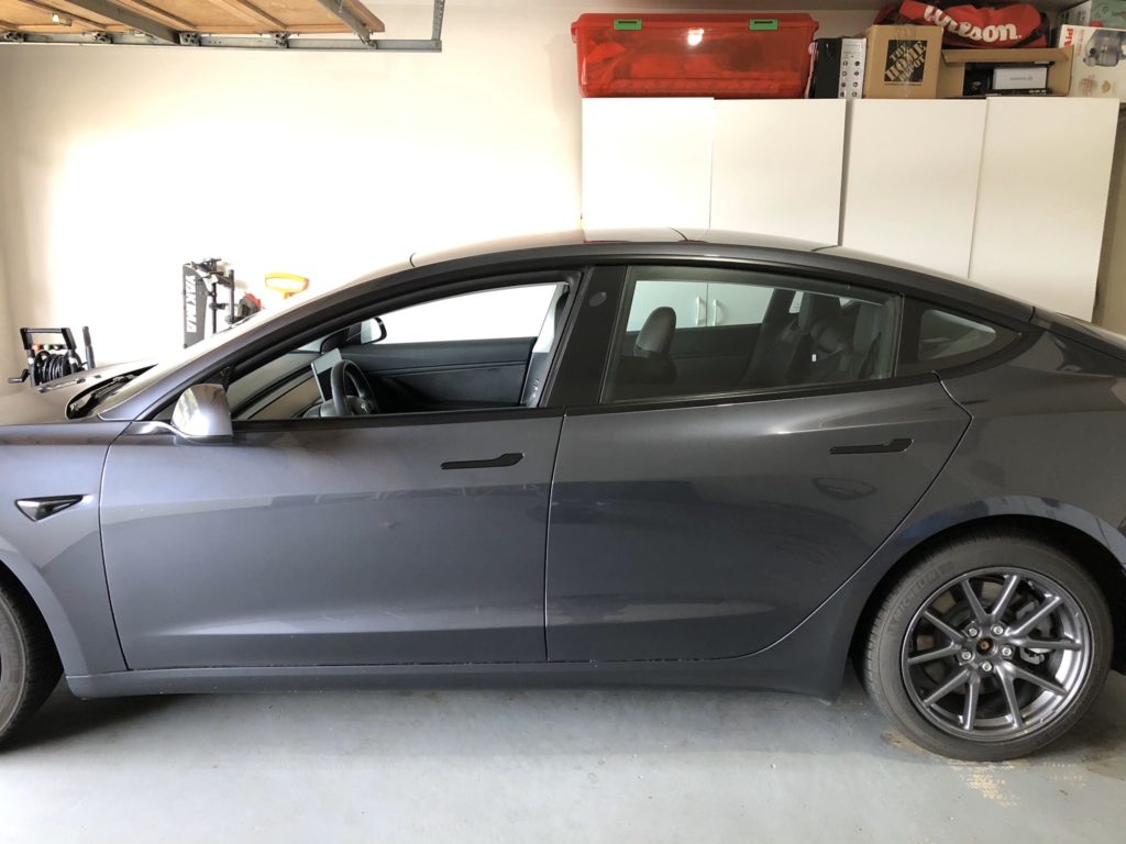 TESLA MODEL 3 SILVER METALLIC